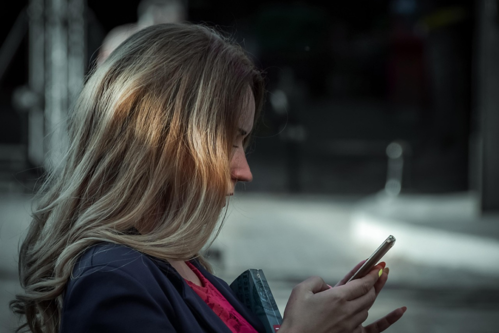 buscando corretor no zap.