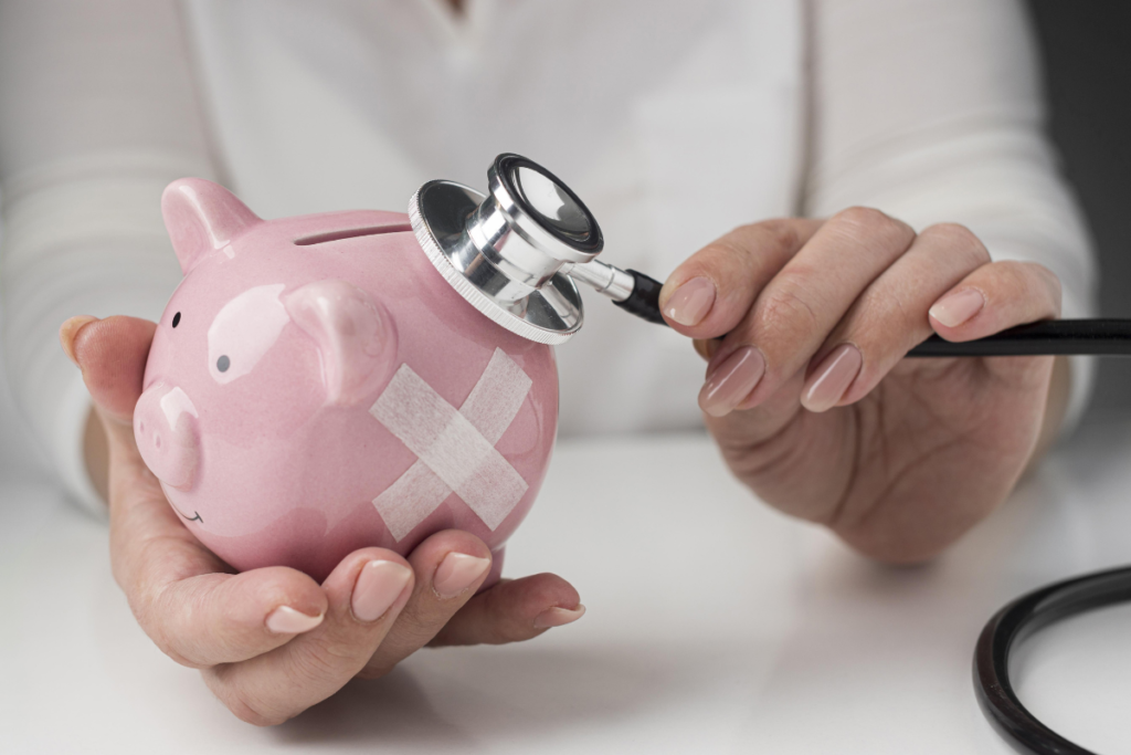 saúde financeira do beneficiário de planos médicos.