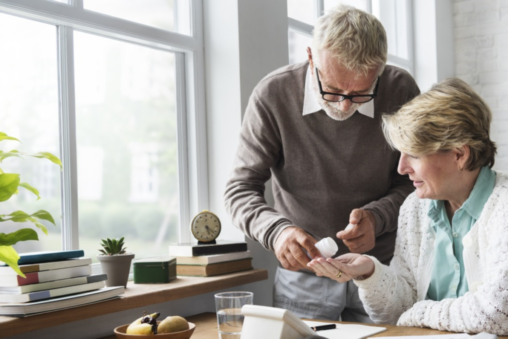 Lembrando do remédio com app.