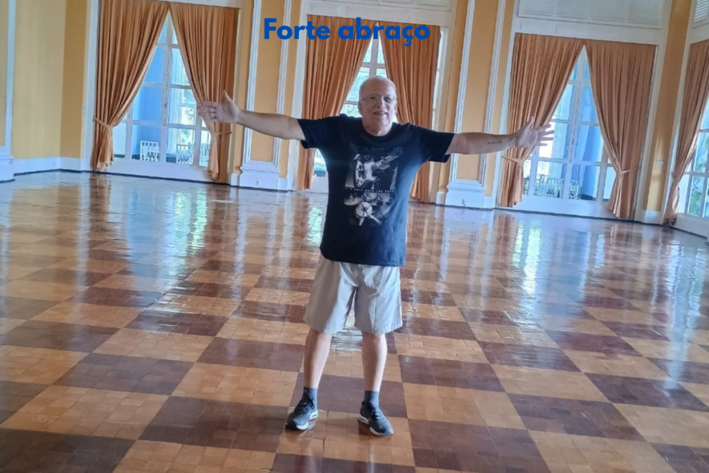 Um abraço meu pra você.