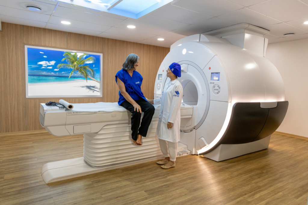 Mulher se preparando para fazer exame complexo.