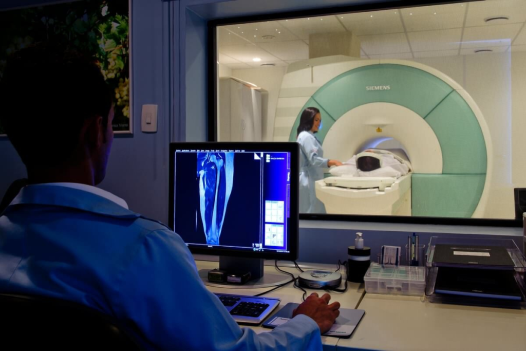 Multiimagem ressonância em Petrópolis.