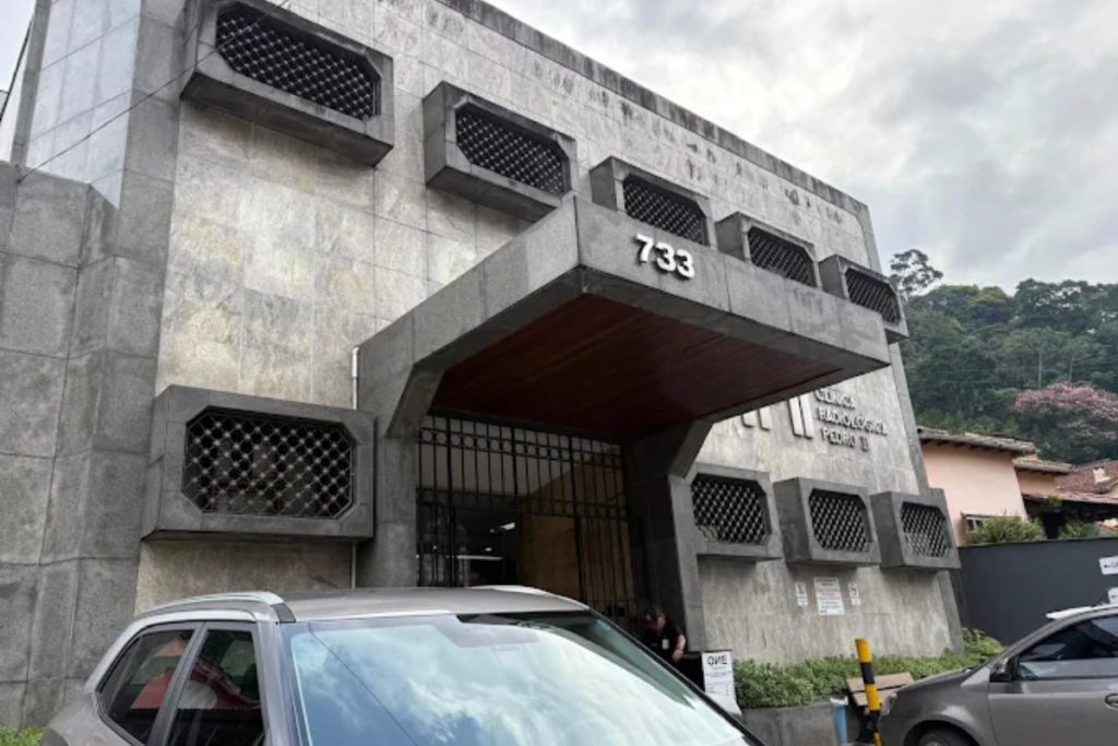Clínica Radiológica Pedro II Petrópolis.