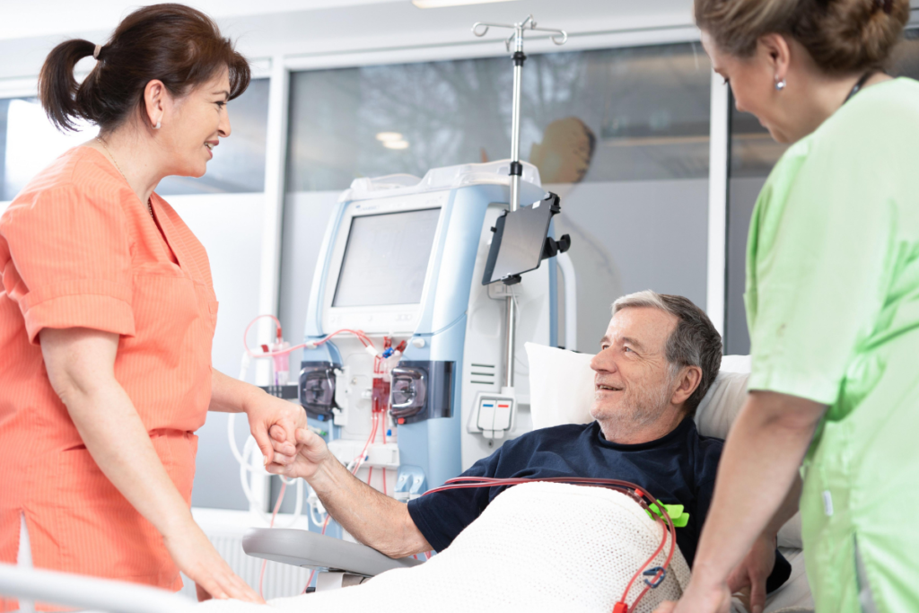 Nefrologista em hospital de Petrópolis.