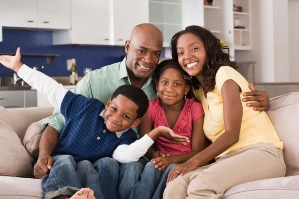 Família protegida pelo plano de saúde.