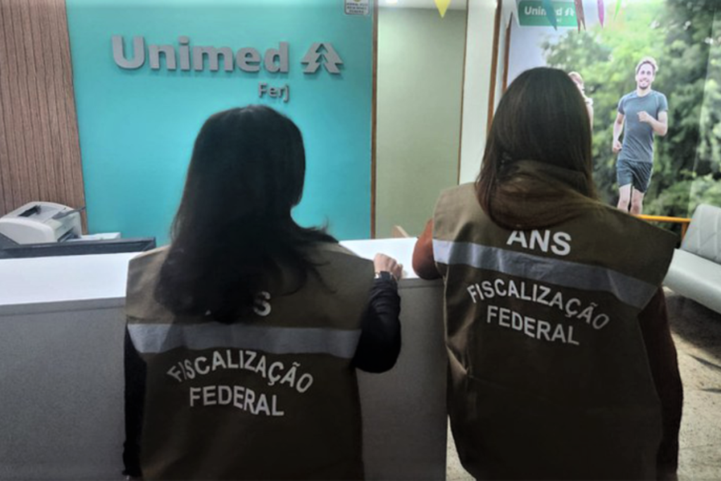 ANS fiscalizando operadora.