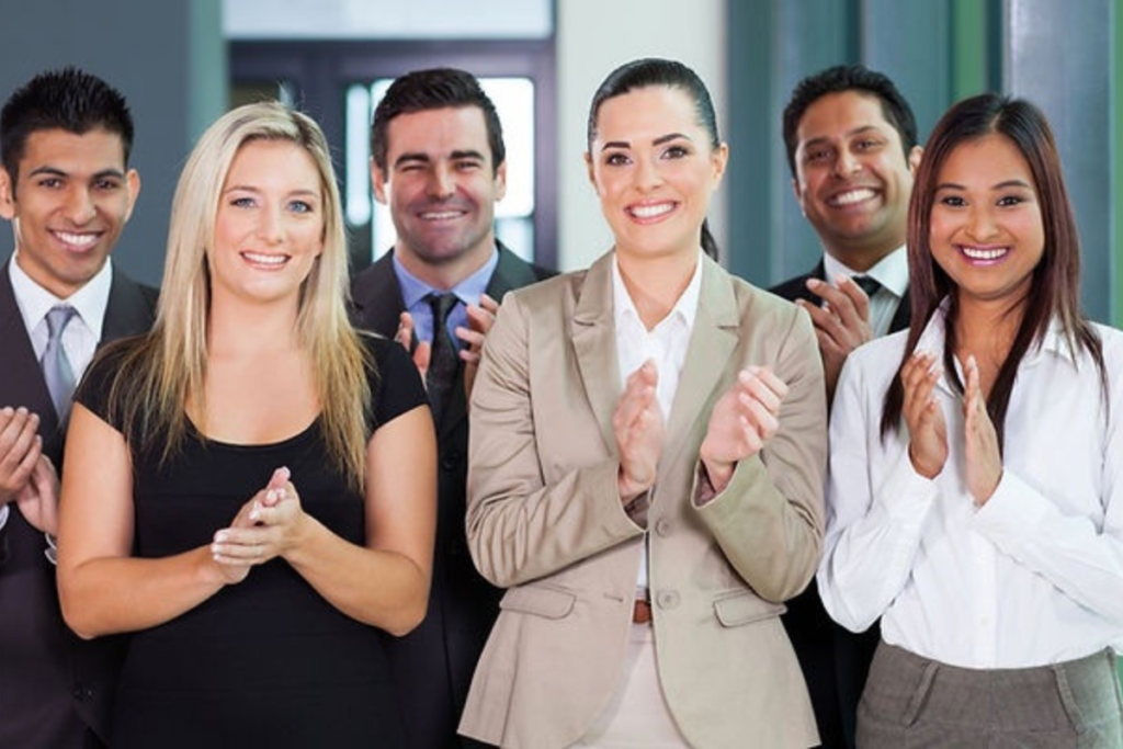 Empresários com planos de saude AMIL BRONZEMAIS.