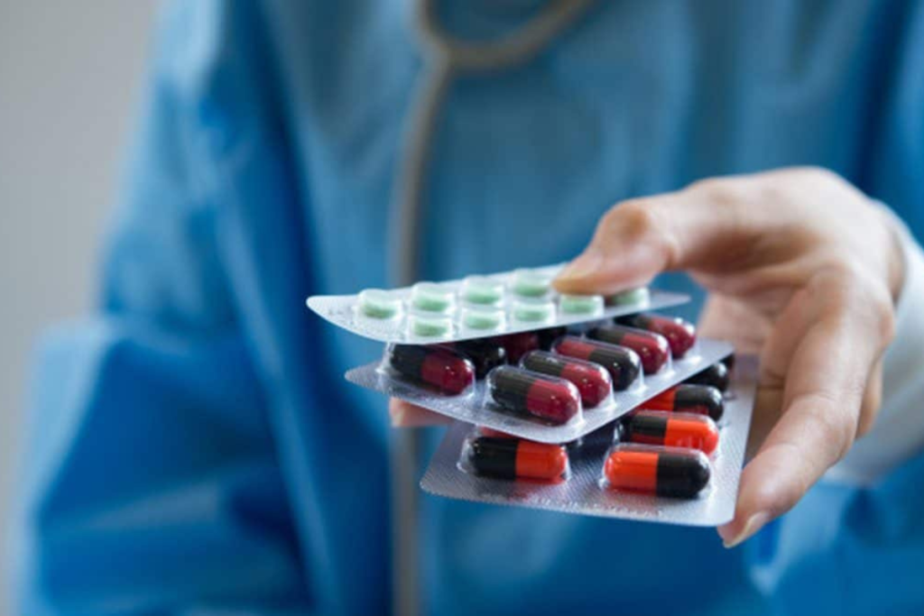 Liberação de medicamentos de alto custo pelos planos de saúde.