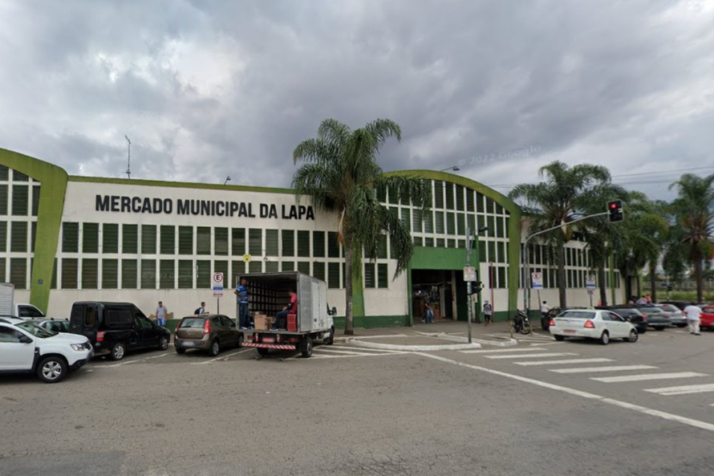 Comerciantes do Mercadão da Lapa e Amil Bronze.