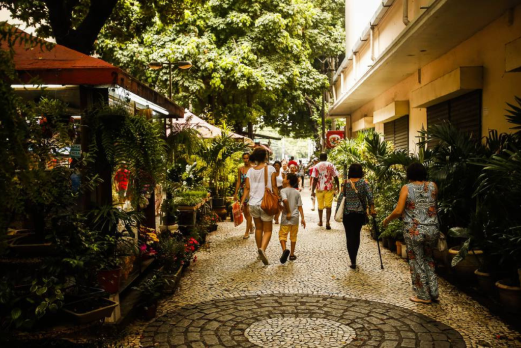 Comércio da Tijuca com planos da AMIL saúde.