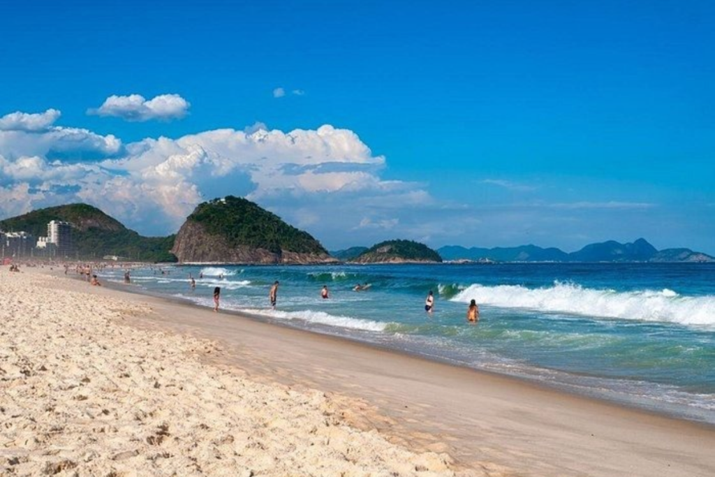 Empreendedores de Copacabana podem contratar AMIL.